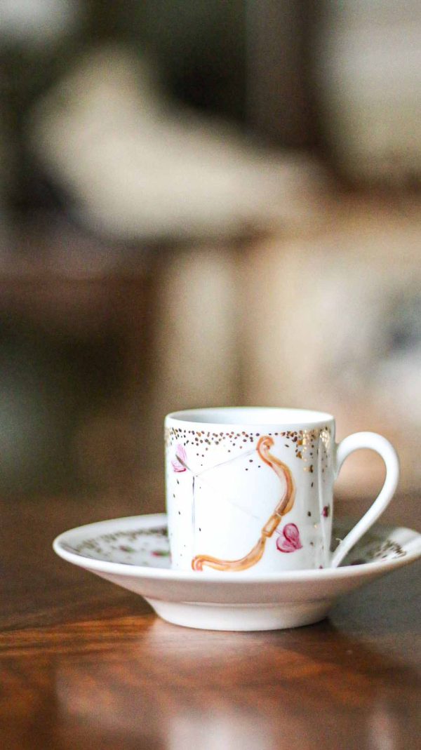 Conjunto taza con plato y lechera
